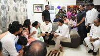 పరామర్శ, కీలక హామీ- పార్టీ నేతలకు జగన్ దిశా నిర్దేశం..!!