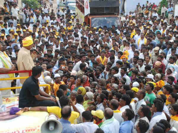 హీరోలు, నేతలకు 'తెలంగాణ' దెబ్బ