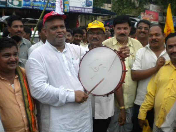 సారు వద్దు.. తమ్ముడు చాలు!: ఇదీ ఎర్రన్న