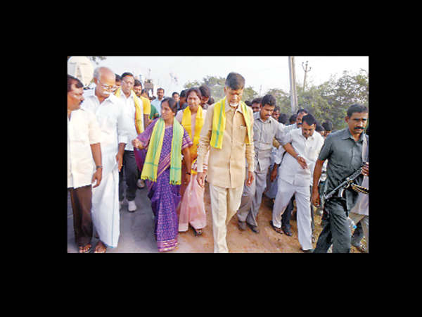 చంద్రబాబు యాత్రకు 'బ్రేక్స్'