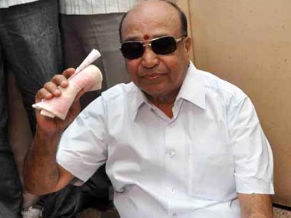 ఒక్కడినే: కిరణ్ మొండిగా వెళ్తున్నారా?