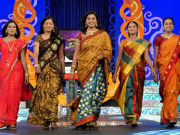 జగన్‌కు రోజా దూరం: ఎక్కడా ఇమడలేరా?