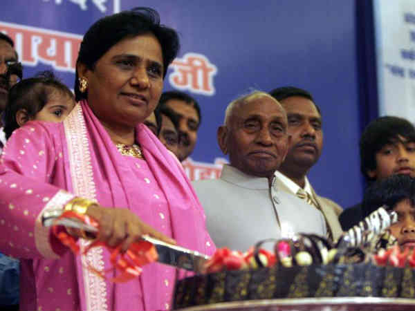 'చిల్లర' మాటలు: చేదంటూనే 'చేయి'చ్చారు 'చిల్లర' మాటలు: చేదంటూనే 'చేయి'చ్చారు