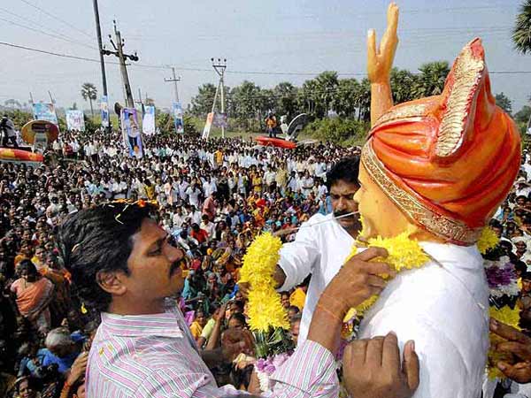 ఫొటో ఫీచర్: యువనేతల పొలిటికల్ టార్గెట్స్