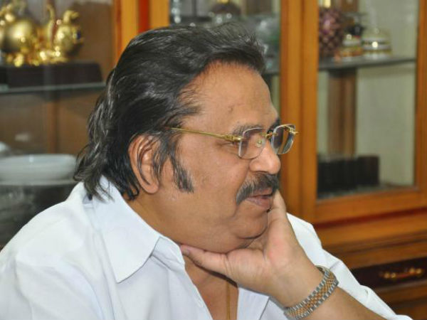 చిరుపై దాసరి ఘాటు వ్యాఖ్యల వెనుక..!? చిరుపై దాసరి ఘాటు వ్యాఖ్యల వెనుక..!?