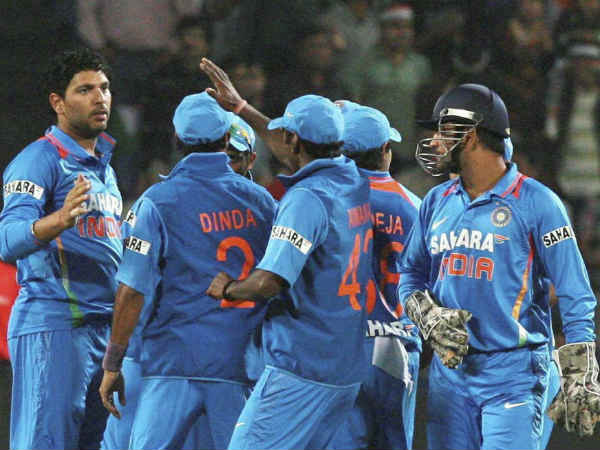 చిత్రాలు: విక్టరీలో యువరాజ్ సింగ్ హీరో