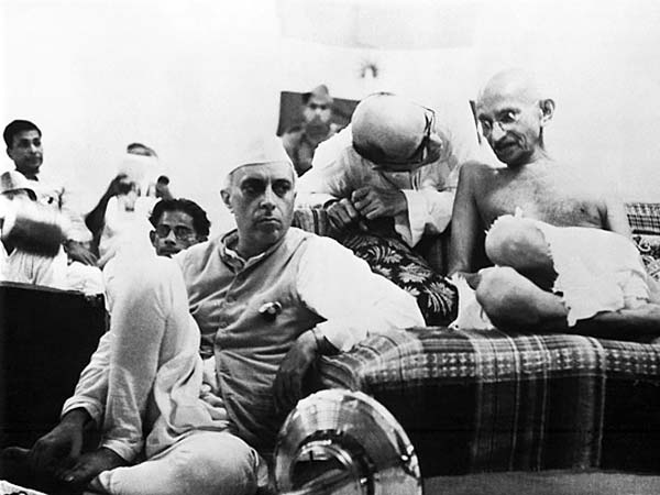 ఎక్స్‌పీరియన్స్‌తో మోడీ: ఛాన్స్‌తో రాహుల్