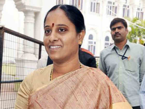 ఇయర్‌వ్యూ: జగన్ అరెస్ట్, ఎన్టీఆర్ ఫ్యామిలీ ఢీ