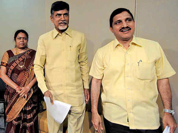  ఇయర్‌వ్యూ: జగన్ అరెస్ట్, ఎన్టీఆర్ ఫ్యామిలీ ఢీ