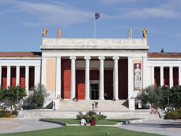  ఇయర్ వ్యూ: ప్రపంచంలో పదనిసలు 