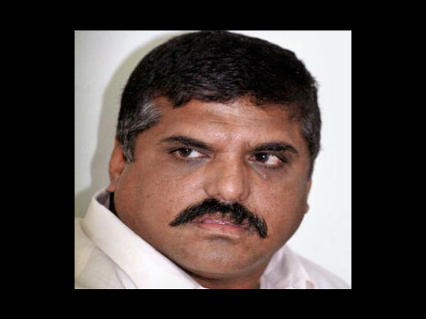 న్యూ ఇయర్‌లోకి మన నేతలు ఇలా ఎంటరయ్యారు!!!