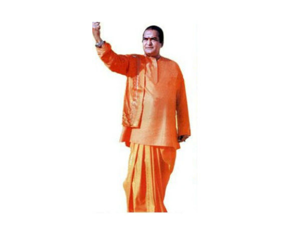 ఎన్టీఆర్ చేతికొచ్చిన వేళ చెమటోడ్చుతున్న బాబు