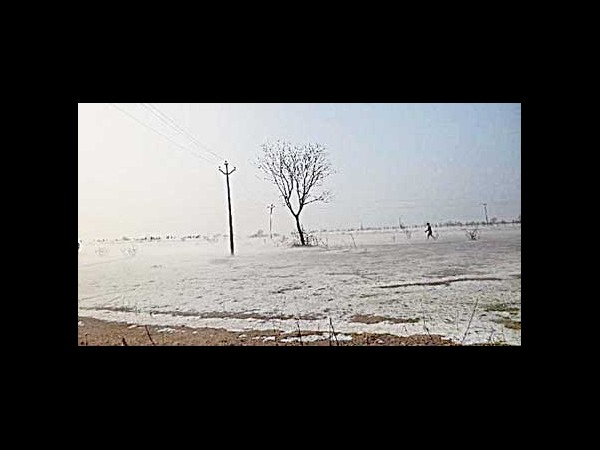 మంచుకురిసినవేళలో: చేవెళ్ల అందం వావ్..(పిక్చర్స్)