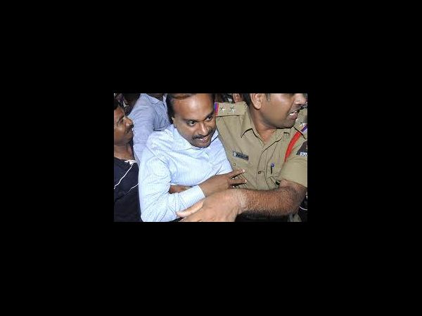 అరెస్ట్ నామ సంవత్సరం!: జగన్ నుండి శంకరన్న వరకు