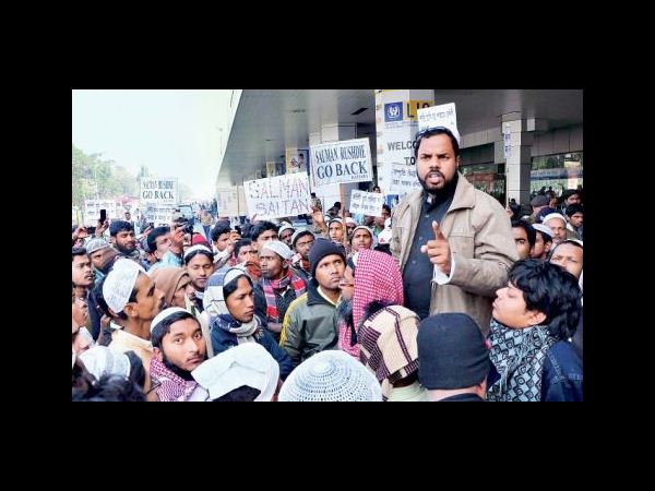 చిత్రాలు: వివాదాల సుడిగుండంలో ఇలా..