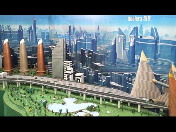 గుజరాత్: సవాళ్లను అవకాశంగా... (ఫొటోలు) గుజరాత్: సవాళ్లను అవకాశంగా... (ఫొటోలు)