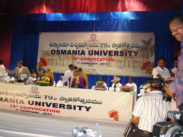 ఫొటోలు: చాన్సలర్ లేకుండా ఓయు స్నాతకోత్సవం