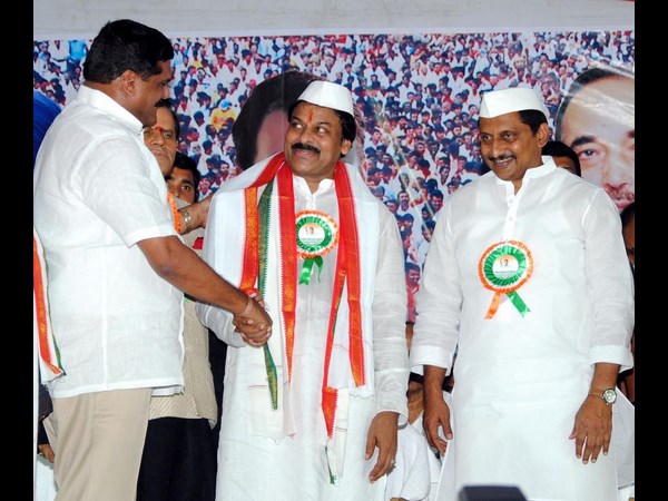 తారుమారు: కాంగ్‌లో 'జగన్' గజిబిజి(పిక్చర్స్)