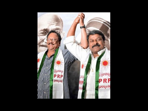 జగన్‌పై టాలీవుడ్ మమకారం!(పిక్చర్స్)