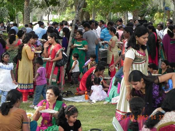 దుబాయ్: పదేళ్ల వాసవి కృప