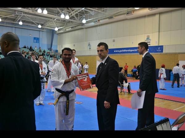 ఒయు విద్యార్థికి రజత పతకం