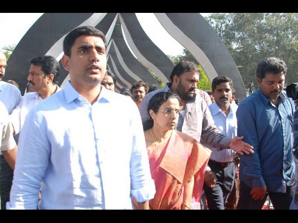 ఎన్టీఆర్ నుండి జగన్ దాకా: లోకేష్‌కు సవాల్(పిక్చర్స్)