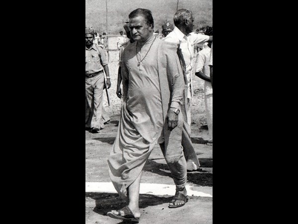  మొదట్నుంచి 'జగన్' అంతే!(పిక్చర్స్) 