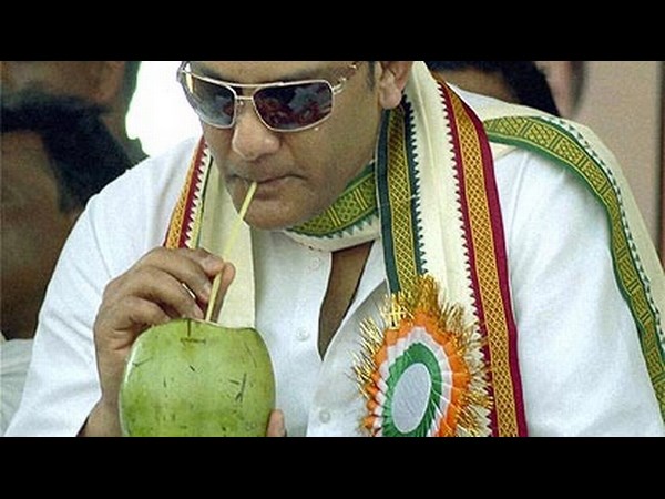 తెలుగోడి ప్రచారం, హీరోయిన్ల ఎక్స్ట్రా(పిక్చర్స్) తెలుగోడి ప్రచారం, హీరోయిన్ల ఎక్స్ట్రా(పిక్చర్స్)