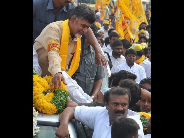 ఫొటోలు: వియ్యంకులు టిడిపిని గట్టెక్కిస్తారా?