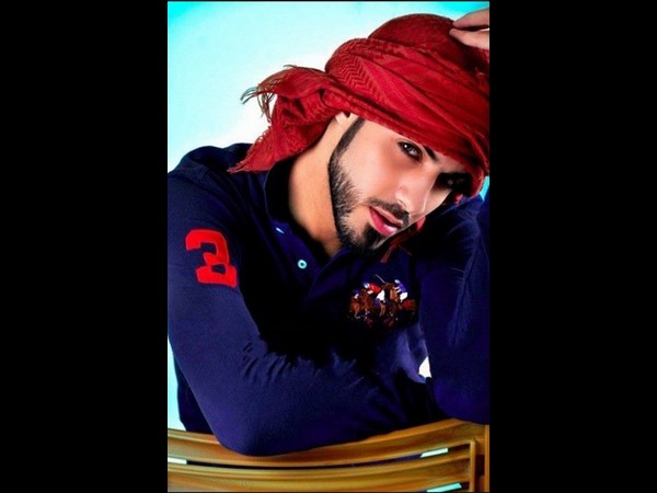 అమ్మాయిలకు పిచ్చెక్కిస్తున్న హాట్ గాయ్(పిక్చర్స్)