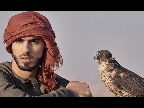 అమ్మాయిలకు పిచ్చెక్కిస్తున్న హాట్ గాయ్(పిక్చర్స్)