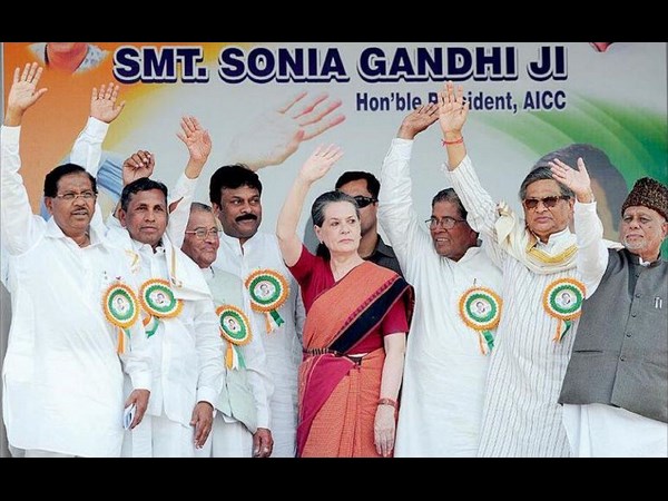 చిరు గ్లామర్‌కు 'ప్రచార' పరీక్ష(పిక్చర్స్)