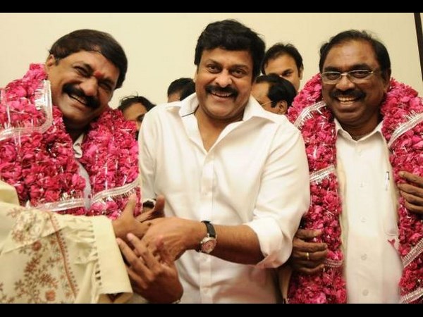  చిరు, జగన్, ఎన్టీఆర్...: కాంగ్‌లో ఆరు ముక్కలాట