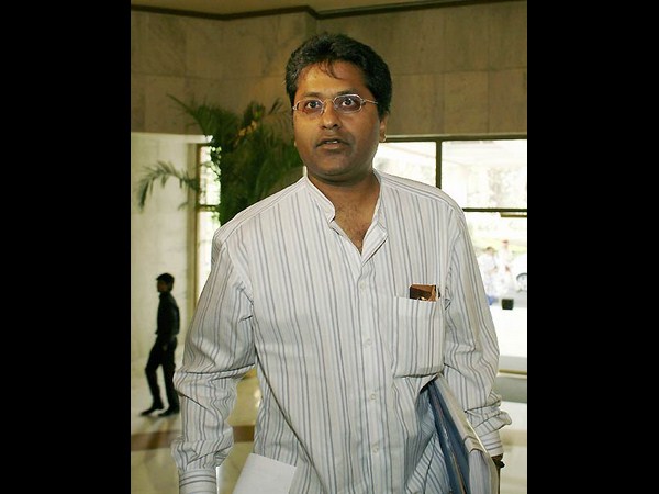 చెంపదెబ్బ టు స్పాట్ ఫిక్సింగ్: ఆది నుండి వివాదాలే... (ఫోటోలు)