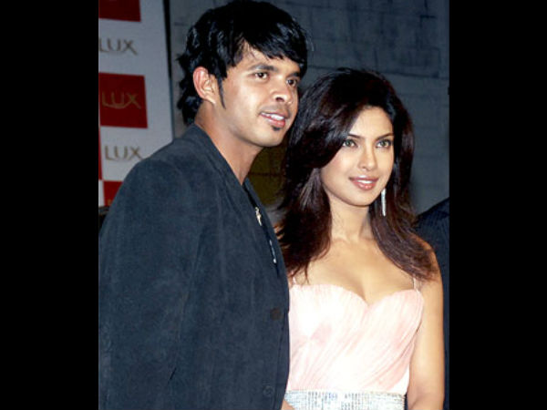  శ్రీశాంత్ 'ఆఫ్' సైడ్ రొమాన్స్(పిక్చర్స్)