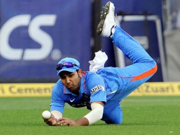 పిక్చర్స్: ఫీల్డింగులో అదరగొడుతున్నారు