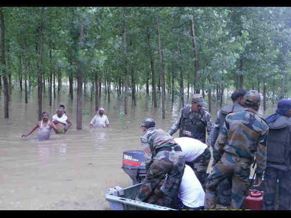 వరద బీభత్సం ఫోటోలు