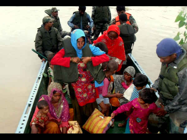 వరద బీభత్సం ఫోటోలు