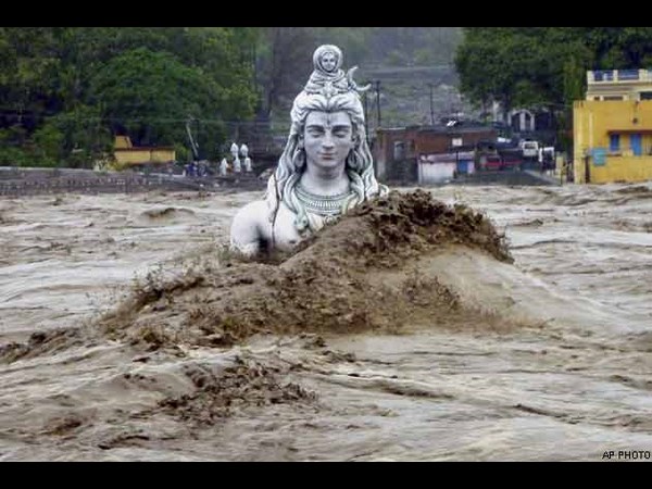 హాహాకారాలు: బాధ్యులెవరు, ఎందుకు?(పిక్చర్స్)