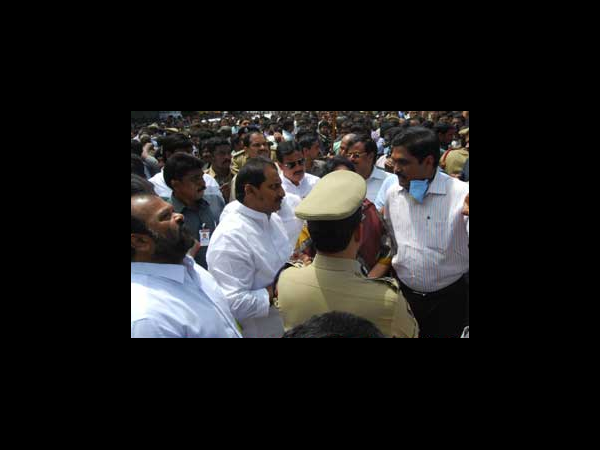 కిరణ్ పరిశీలన