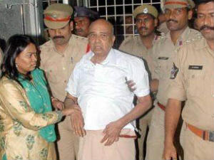 Shankar Rao's daughter alleges attack on dad Shankar Rao's daughter alleges attack on dad