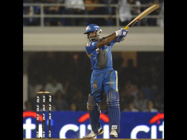 నిద్రలేని రాత్రి