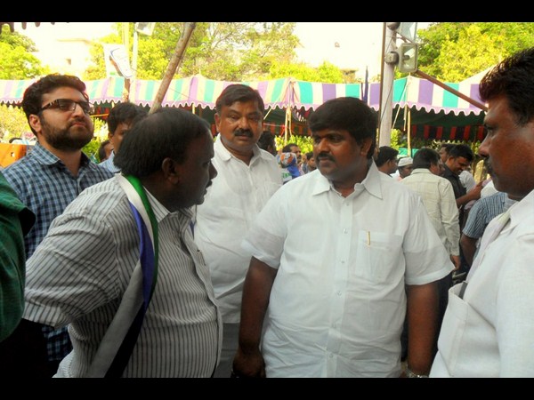 పక్కా తెలంగాణవాది..