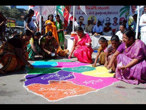 విభజనపై చర్చోపచర్చలు