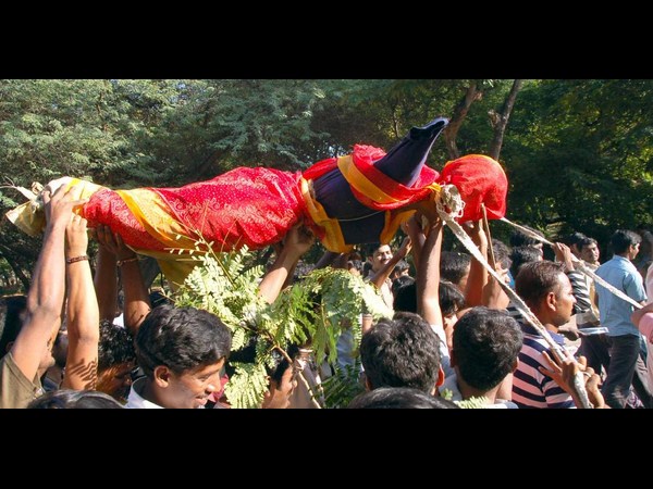 పోరాట రూపాలు ఎన్నో..