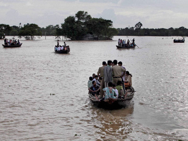 పడవలపై ప్రయాణం
