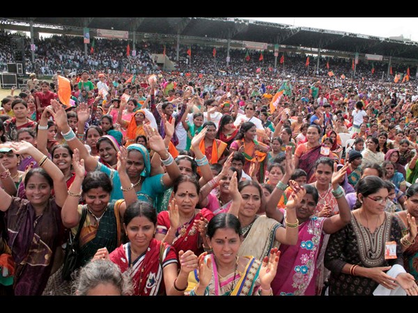 మహిళలు, నారీమణులు