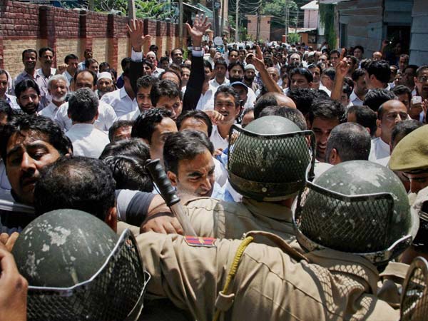  కొనసాగుతున్న అశాంతి..