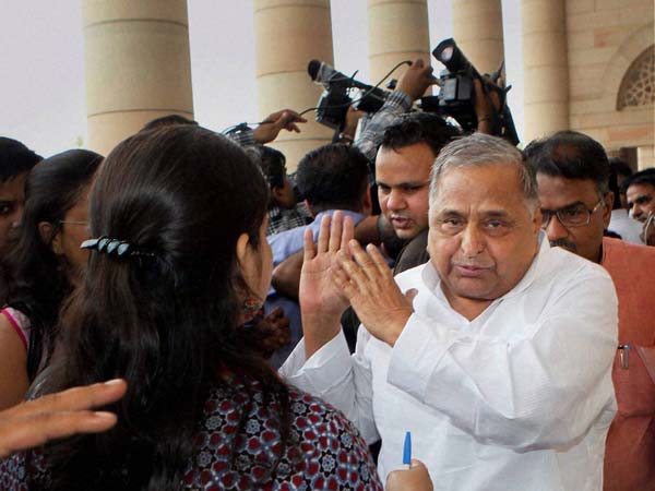 ములాయం సింగ్ యాదవ్...