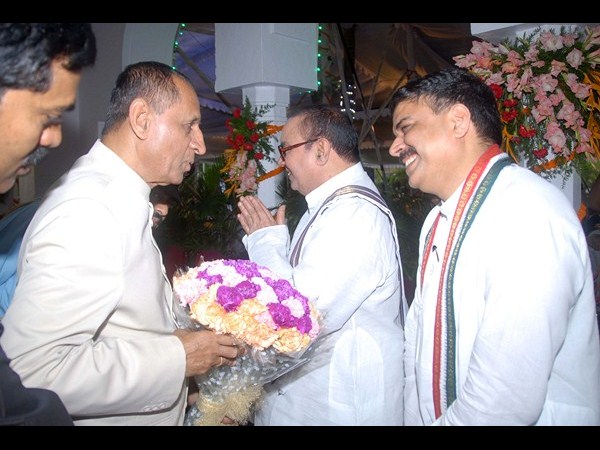  నరసింహన్ - స్పీకర్